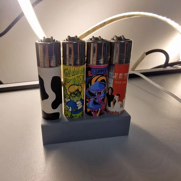 Kệ trưng bày bật lửa Clipper 4 cái - Image 1