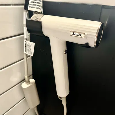 Giá đỡ máy sấy tóc Shark Speed Style kiểu dáng Shark