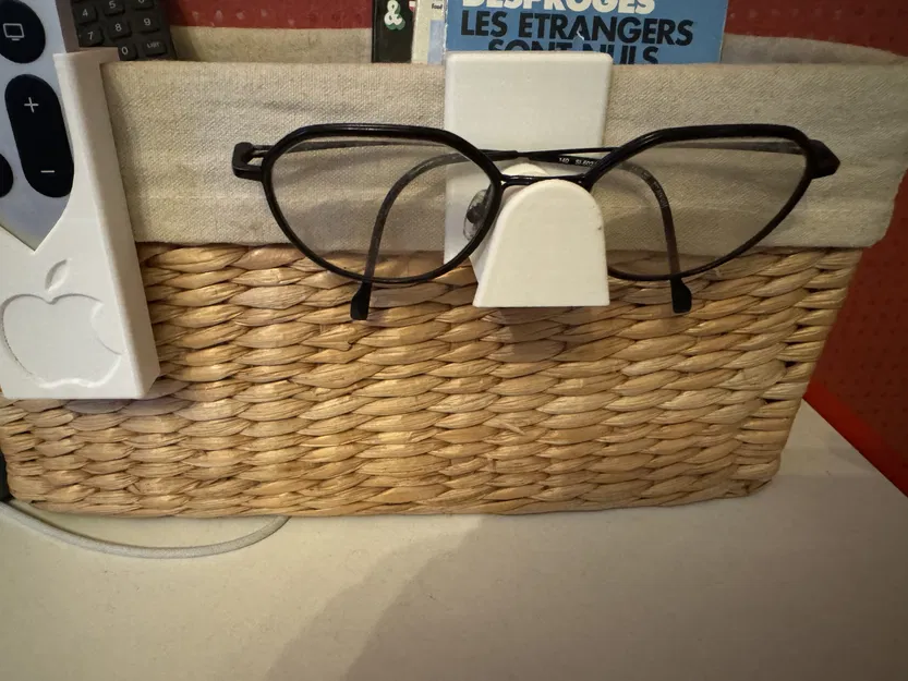 Giá đỡ kính, có móc và đế gắn tường - Image 1