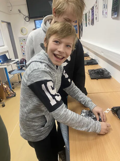 Piškvorky - Ván Cờ Caro Vui Nhộn Cho Học Sinh - Image 6