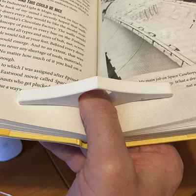 Dụng Cụ Giữ Trang Sách Bằng Nhẫn Đeo Ngón Cái