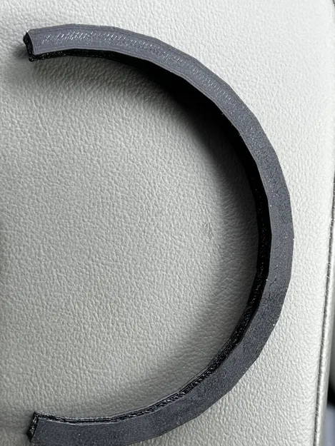 Kẹp Chống Bật Nắp Thùng Rác Xe Hơi - Image 2