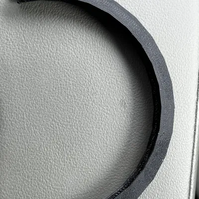 Kẹp Chống Bật Nắp Thùng Rác Xe Hơi