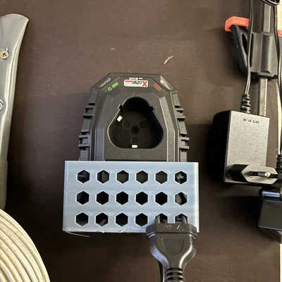 Giá Treo Sạc Tường Cho Parkside XT12 / X12 Team