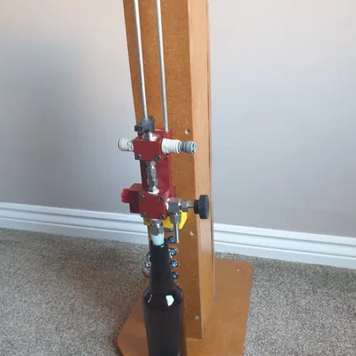 Dụng cụ chiết rót chai bia thủ công có áp suất