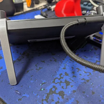 Chân Đế/Chân Gác Loupedeck Live