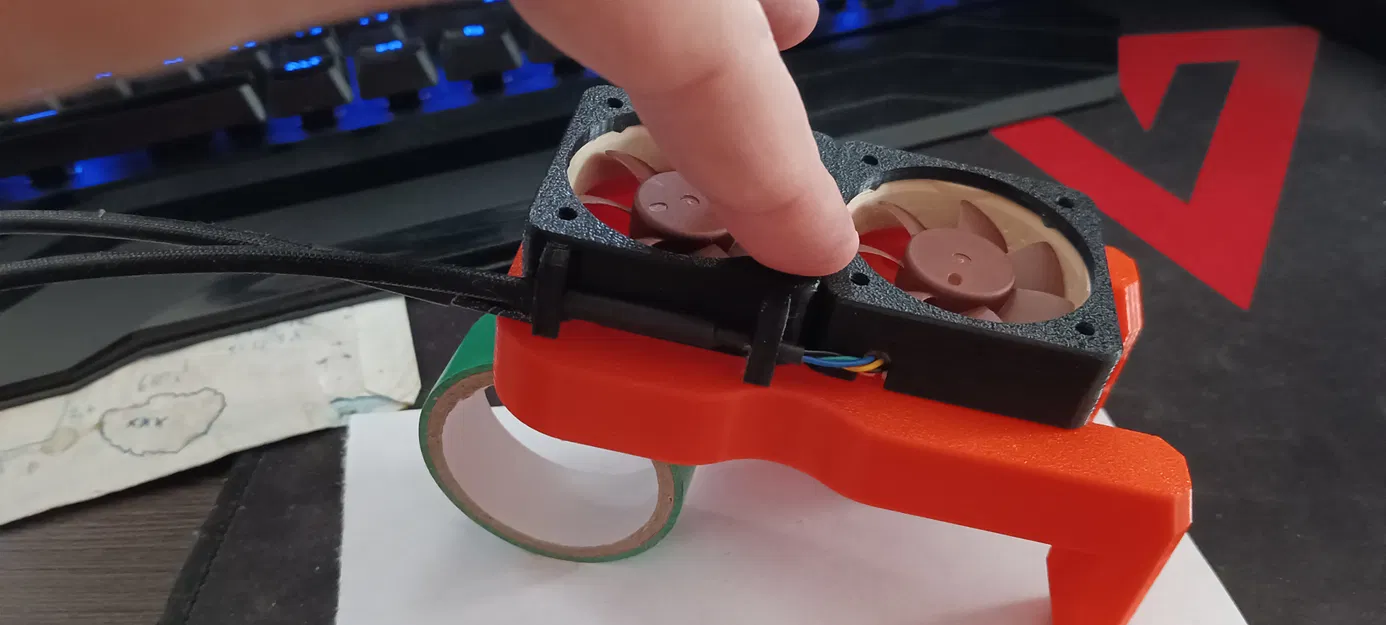 Chụp Quạt Fanduct Firebay Peanut có Kẹp Giữ Dây Cáp - Image 1