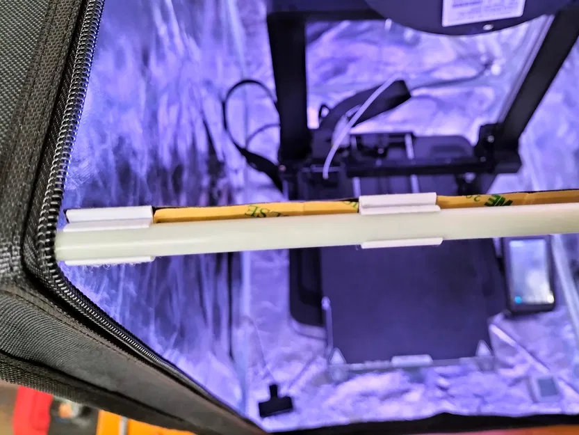 Kẹp Dải Đèn LED Cho Vỏ Máy Sunlu - Image 1