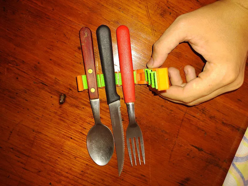 Kẹp Giữ Dụng Cụ Ăn Uống (Cuterly Organizer CLIP) - Image 6