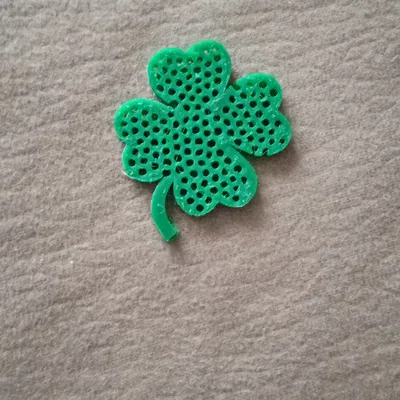 Móc khóa Quadrifoglio kiểu Voronoi