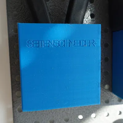 Kệ Đựng Kìm Cắt (Treo Bảng Lỗ)