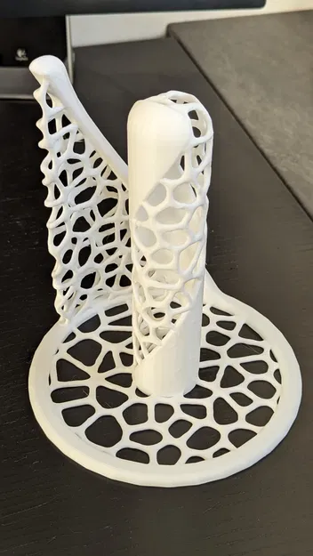 Giá Đựng Giấy Ăn Thiết Kế Voronoi - Image 1