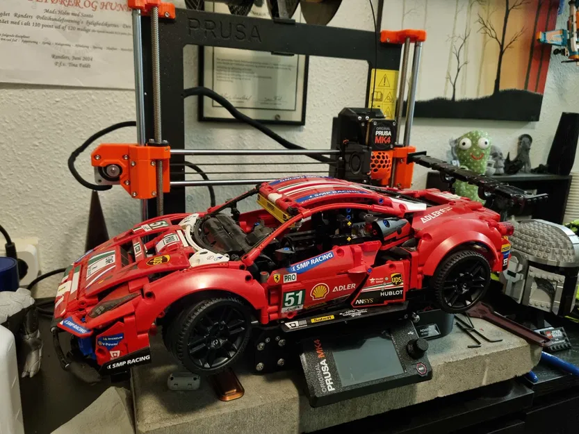 Giá Treo Tường LEGO Ferrari 488 GTE - Image 1