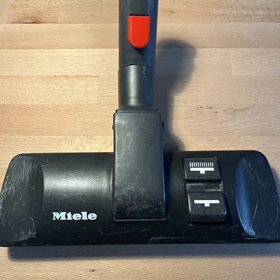 Kẹp Thay Thế Đầu Hút Sàn Máy Hút Bụi Miele