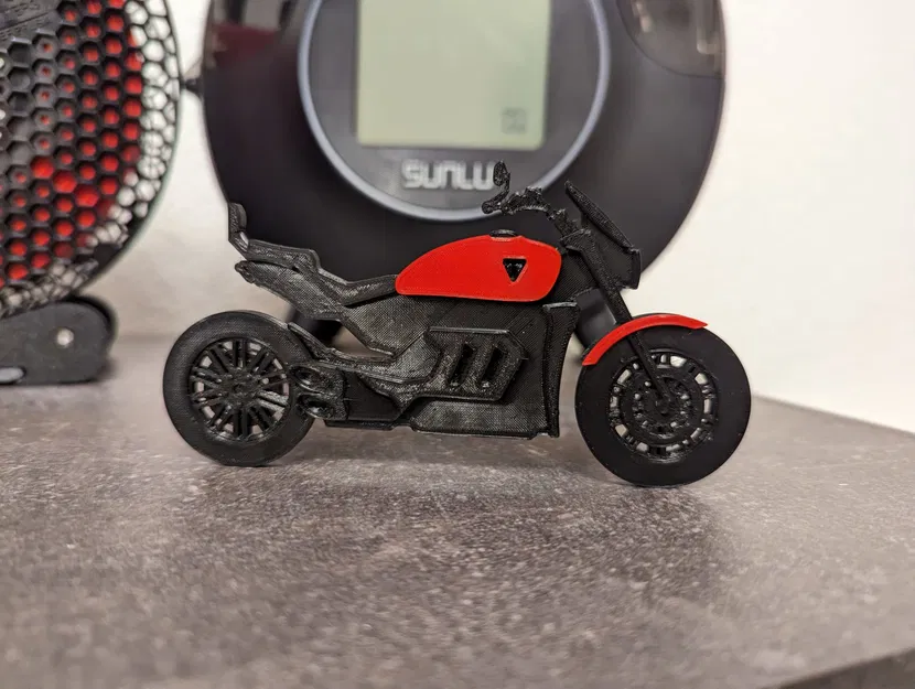 Mô hình Trimuph Rocket 3 thu nhỏ - Image 1