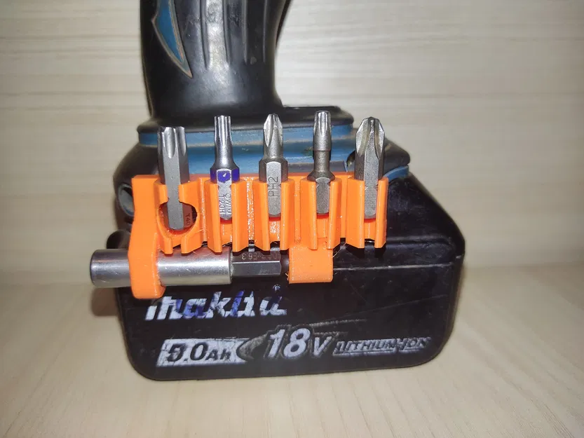 Kẹp Giữ Bit Makita Không Nam Châm - Image 1