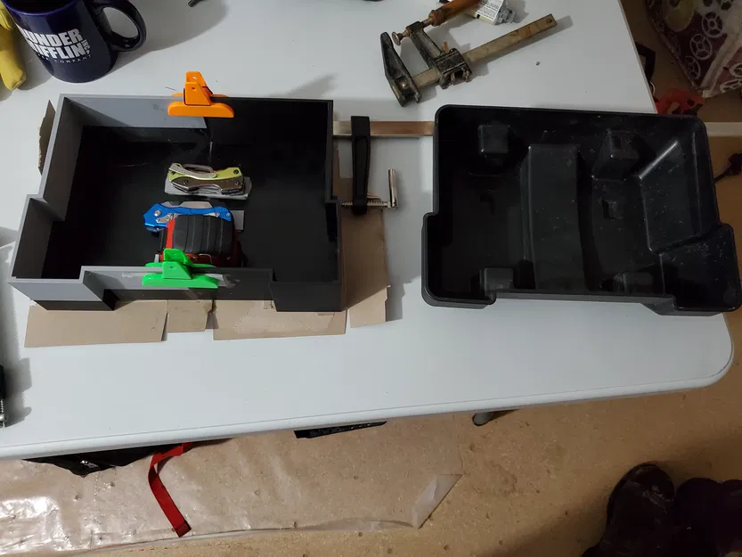 Nắp Hộp Ắc Quy Xe Ngựa Hart 12V - Image 1