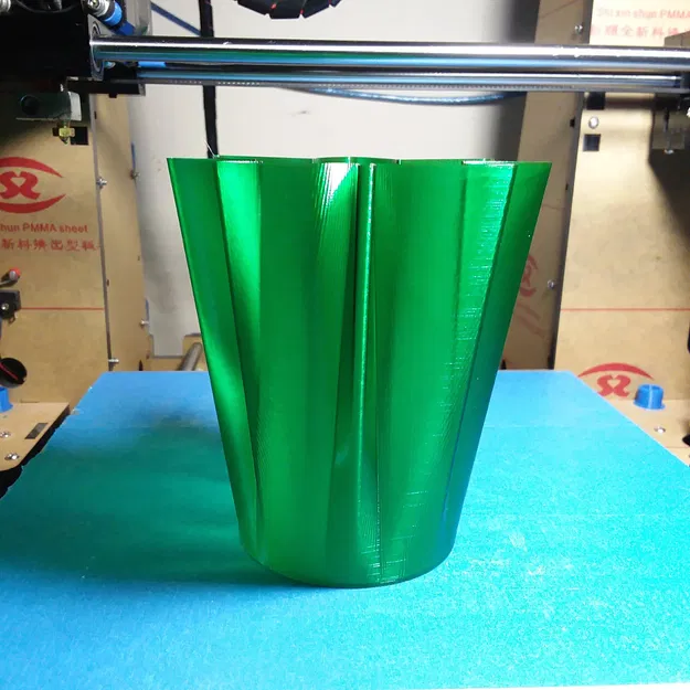 Chỗ Cắm Bút Hình Lá Cần Sa - Image 3