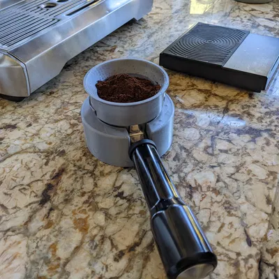 Giá Đỡ Nén Portafilter Đáy Rỗng Breville 58mm