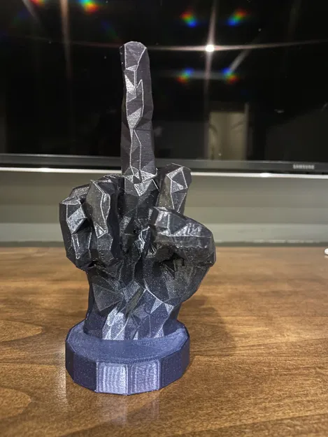 Ngón Tay Giữa Low Poly Gia Cố Thép - Image 6