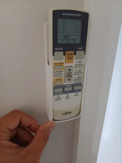 Giá đỡ Remote Máy lạnh Fujitsu - Image 1