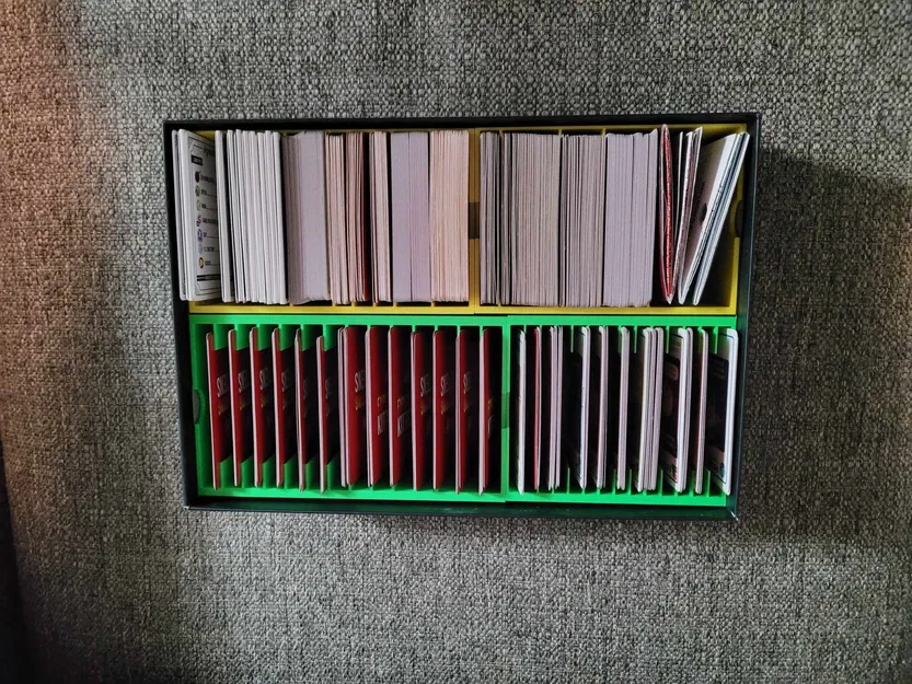 Hộp đựng Exploding Kittens + Tất cả các bản mở rộng - Image 1