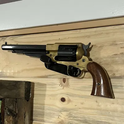 Giá Treo Tường Súng Lục