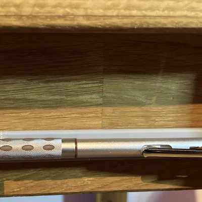 Kệ Đựng Bút GraphGear1000 Để Bàn/Treo Tường