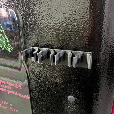 Kẹp Giữ Bút Lông, Bút Phấn, Có 8 Kích Cỡ