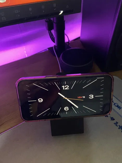 Giá đỡ iPhone MagSafe - Image 1