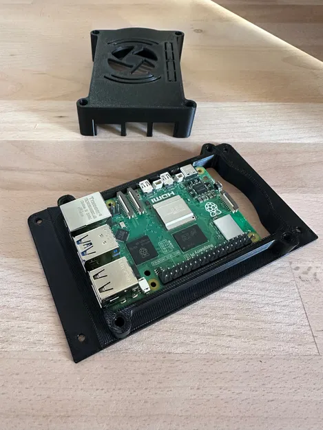Vỏ màn hình cảm ứng 7" cho Raspberry Pi 5 - Image 2