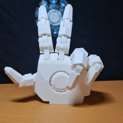 Bàn tay Người Sắt