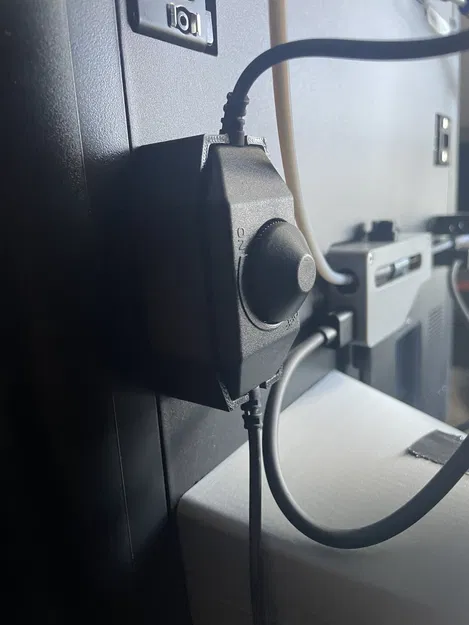 Giá Treo Công Tắc Đèn LED Lepro - Image 1