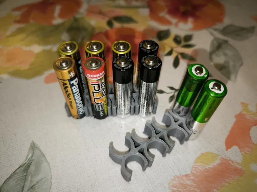 AAA Batteries Holder - Image 1