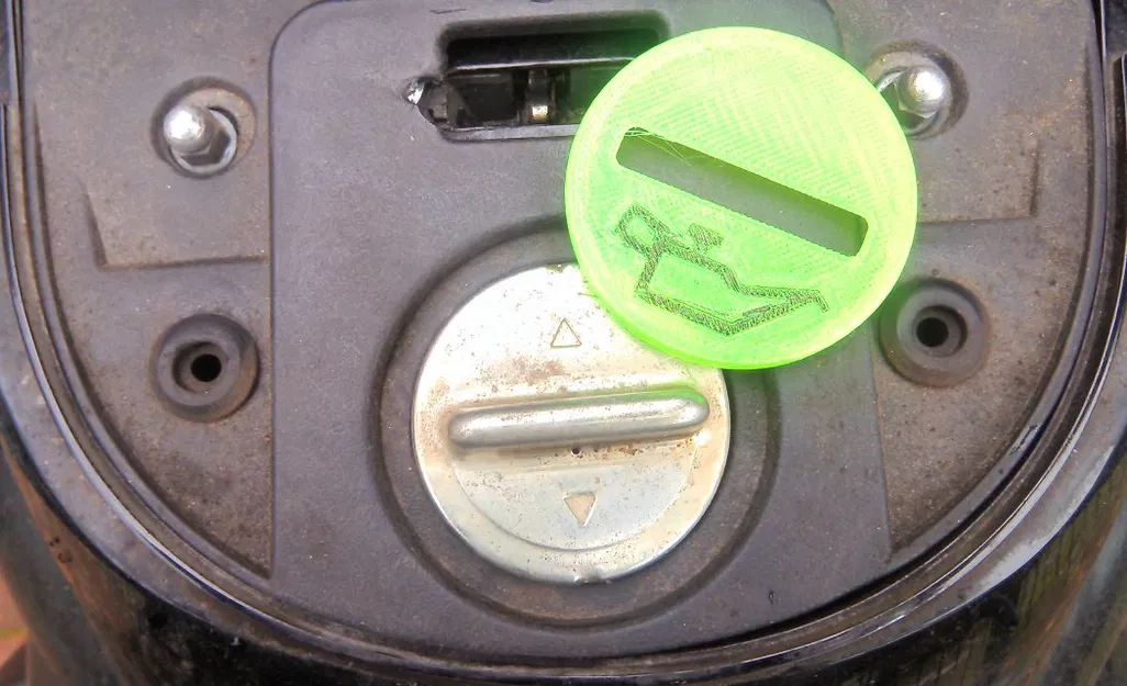 Tankdeckel-Kappe-Öl-kontrollieren! - Image 6