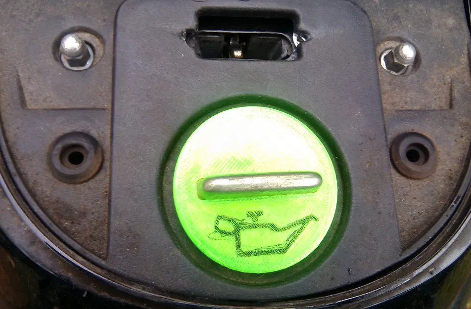 Tankdeckel-Kappe-Öl-kontrollieren! - Image 7