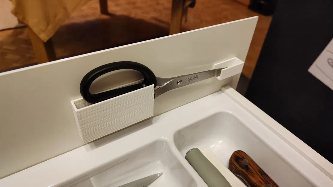 Simple half-open parametric holder for Ikea Metod (Maximera) inner drawers - Image 1