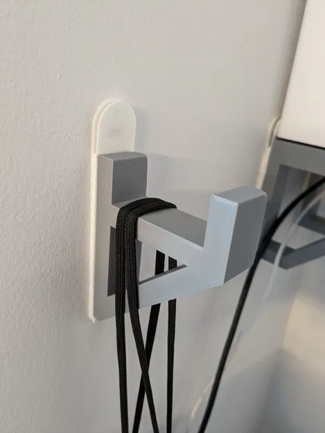 Móc Treo Tường Dành Cho Tai Nghe VR - Image 1