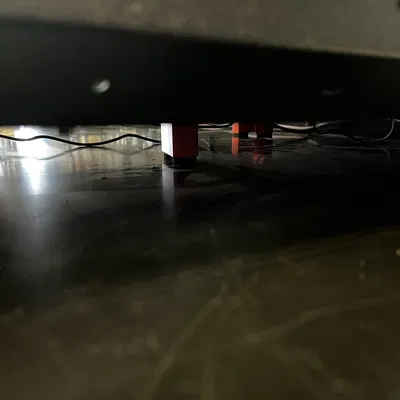 Chân giữa cao cho thùng máy Prusa