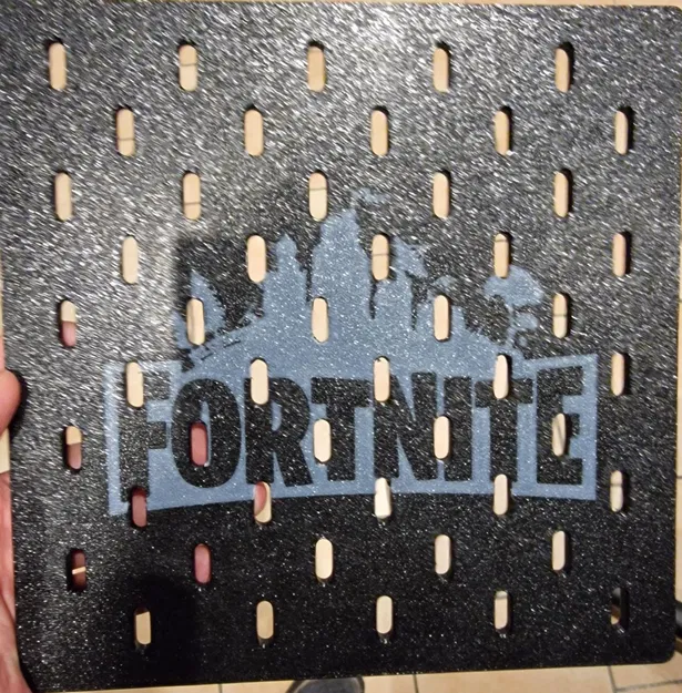 Logo Fortnite IKEA Skadis Lochbrett 220*220mm - Image 1