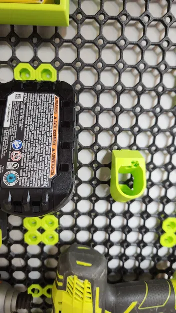 Giá Đỡ Pin Ryobi Cho Multiboard - Image 1