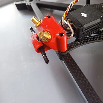 Đế ăng-ten VTX/ExpressLRS phía sau AOS 7 / AOS 5