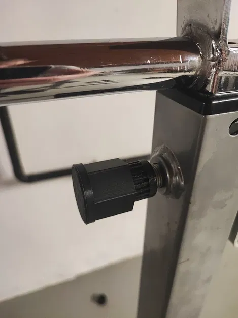 Nút xoay điều chỉnh chiều cao khung gánh tạ gym - Image 1