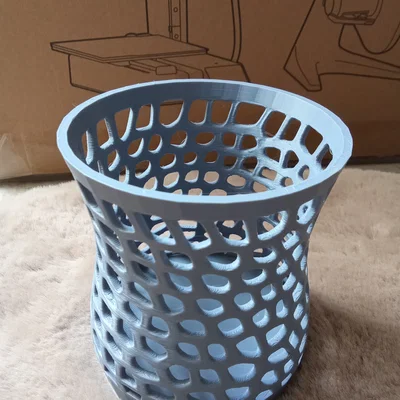 Giá Đỡ Bút Kiểu Voronoi