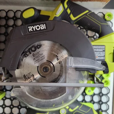 Giá đỡ cưa đĩa Ryobi cho Multiboard