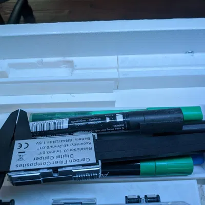 Khuôn Giữ Thước Cặp Nhỏ Gọn