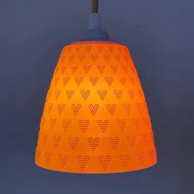 Chao Đèn Kiểu Hoa Văn Trái Tim Chế Độ Lọ