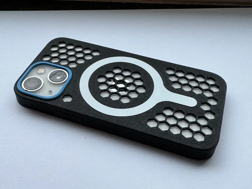 Ốp lưng iPhone 13 Mini dẻo (có MagSafe) - Image 2