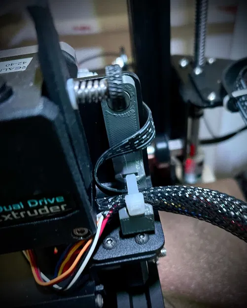 Khuôn dẫn cáp ổ đĩa trực tiếp cho Ender 3 - Image 1