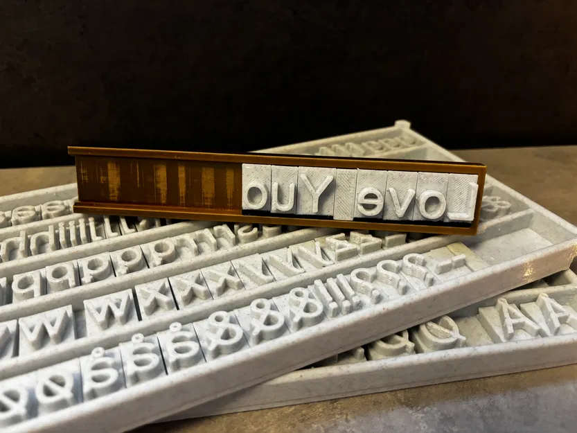 Khuôn dấu chữ cái làm gốm - Image 2